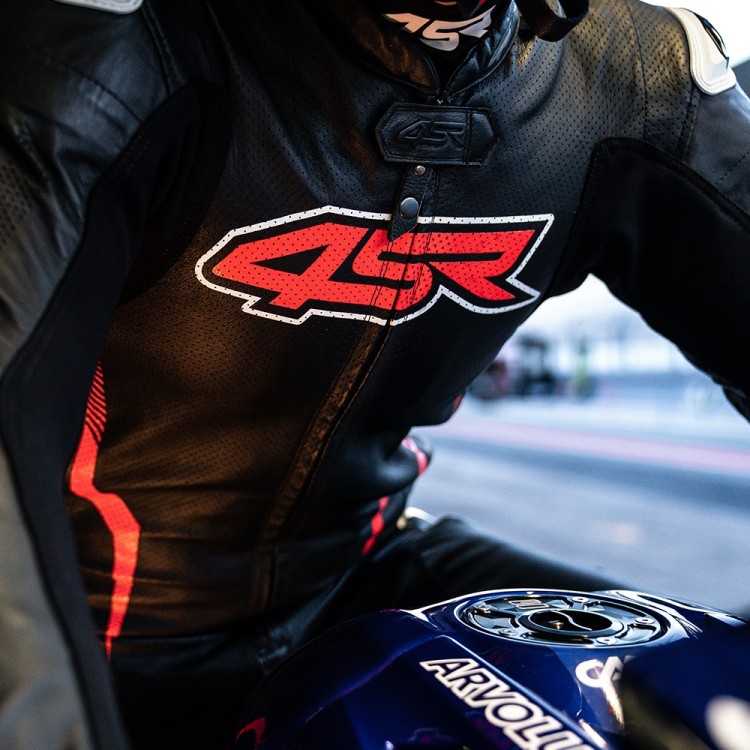 4SR jednoczęściowy kombienzon motocyklowy z kangurzej skóry Racing Ultra Light AR & Hannes Soomer WSSP