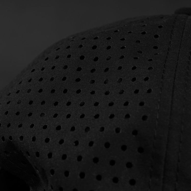 4SR Czapeczka BLACK ROCKET