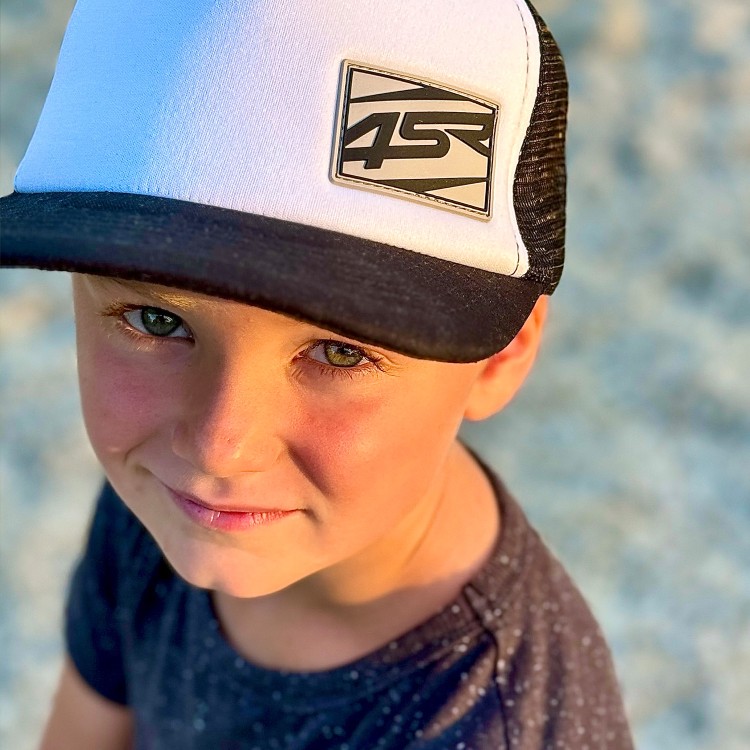 4SR Czapeczka Rookie BW